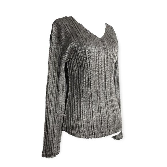 Y2K Silver Shimmer Crinkle Blouse - Picture 4 of 8